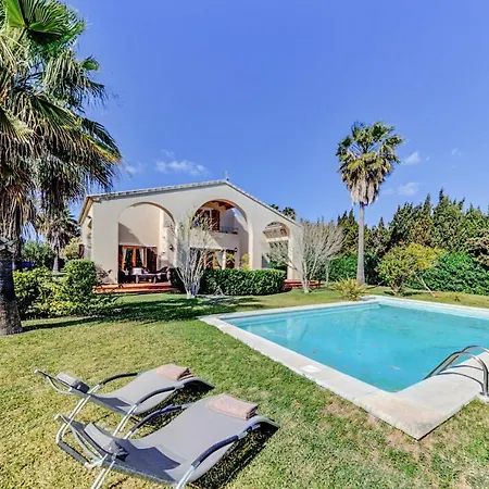 Casa De Arcos By Sealand * Alcudia (Mallorca)